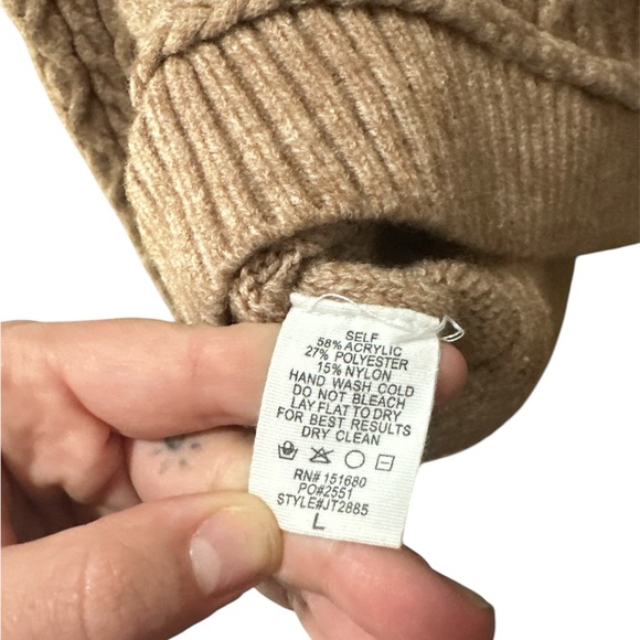 Cable Knit Sweater - Picture 3 of 3